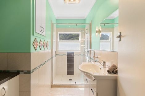 Photo of property in 7a Russell Street, Picton, 7220