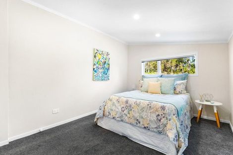 Photo of property in 65 Annett Road, Kumeu, 0891