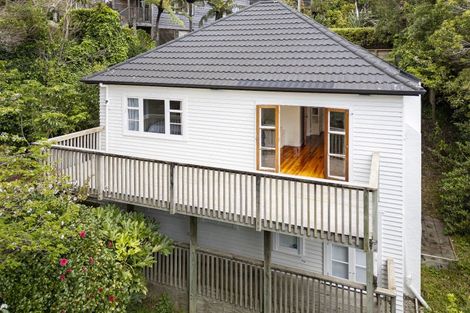 Photo of property in 36 Homewood Avenue, Karori, Wellington, 6012