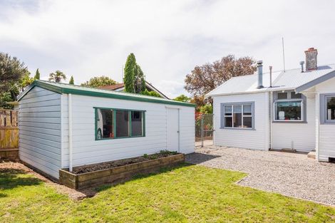 Photo of property in 25 Argyle Avenue, Takaro, Palmerston North, 4410