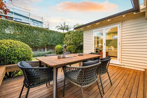 Photo of property in 13 Cameron Street, Takapuna, Auckland, 0622