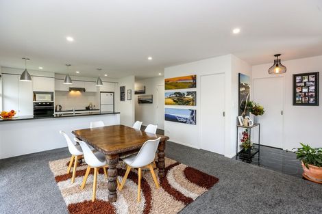 Photo of property in 17a Heta Road, Highlands Park, New Plymouth, 4312