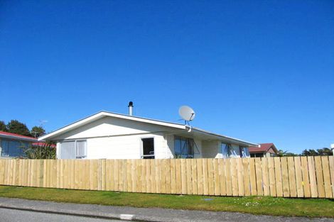 Photo of property in 20 Stirling Drive, Greymouth, 7805