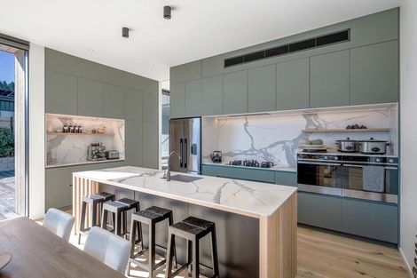 Photo of property in 6 Akitu Rise, Wanaka, 9305