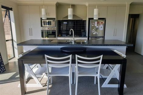 Photo of property in 37 Beachwood Drive, Hatfields Beach, Orewa, 0931