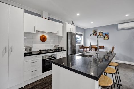 Photo of property in 4 Manatu Lane, Inglewood, 4330