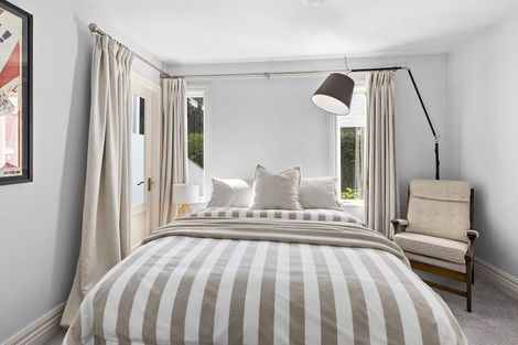 Photo of property in 12b Hobson Street, Thorndon, Wellington, 6011