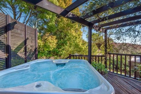 Photo of property in 8 Kallista Place, Browns Bay, Auckland, 0630