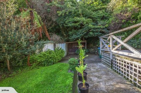 Photo of property in 5 Kiriwai Road, Paremata, Porirua, 5024