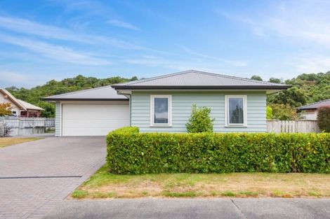 Photo of property in 39 Pukeko Way, Kinloch, Taupo, 3377