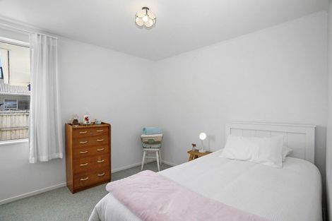 Photo of property in 22 Berkeley Road, Wainuiomata, Lower Hutt, 5014