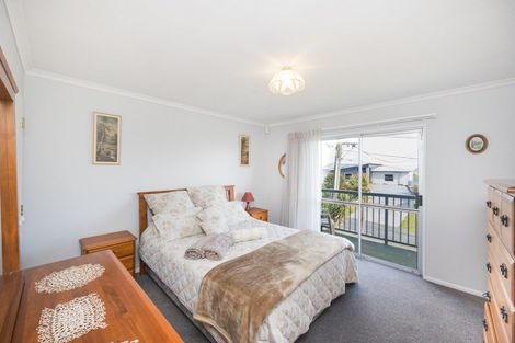 Photo of property in 43 Shortt Street, Foxton Beach, Foxton, 4815