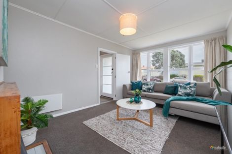 Photo of property in 21b Miranda Street, Cannons Creek, Porirua, 5024