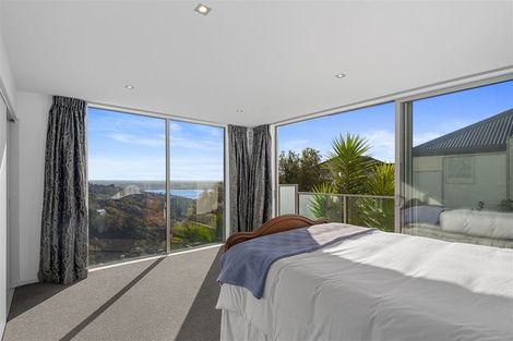 Photo of property in 4 Gazelle Lane, Redcliffs, Christchurch, 8081