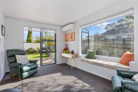 Photo of property in 22 Saint Ives Drive, Camborne, Porirua, 5026