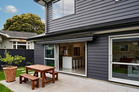 Photo of property in 171a Knights Road, Hutt Central, Lower Hutt, 5010
