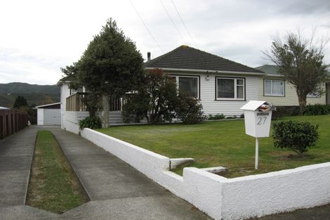 Photo of property in 27 Nelson Crescent, Wainuiomata, Lower Hutt, 5014