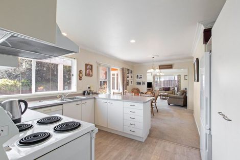 Photo of property in 18a South Street, Papakura, 2110