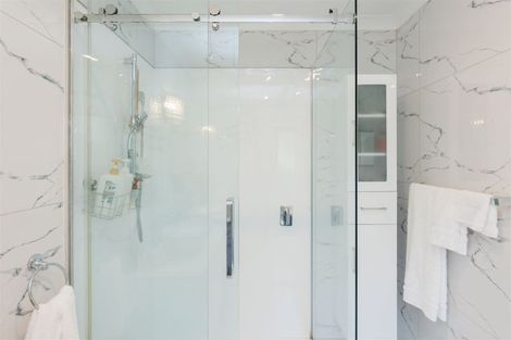 Photo of property in 121 Cashmere Drive, Fitzherbert, Palmerston North, 4410