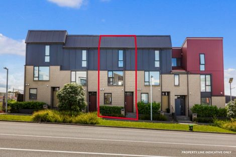 Photo of property in 8 Hobsonville Point Road, Hobsonville, Auckland, 0616