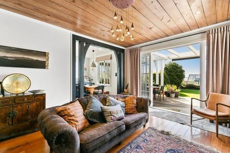 Photo of property in 43 Pirie Street, Mount Victoria, Wellington, 6011