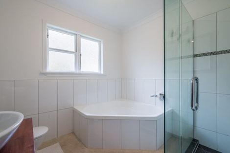 Photo of property in 105 Poplar Avenue, Raumati South, Paraparaumu, 5032