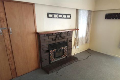 Photo of property in 23 Sutton Crescent, Papakura, 2110