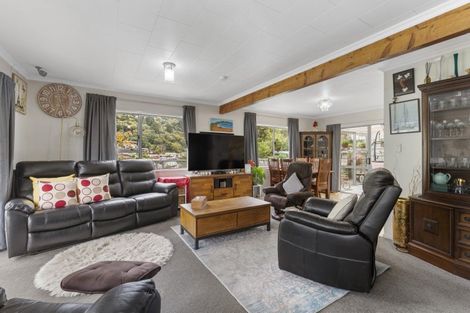 Photo of property in 45 Dorset Street, Picton, 7220