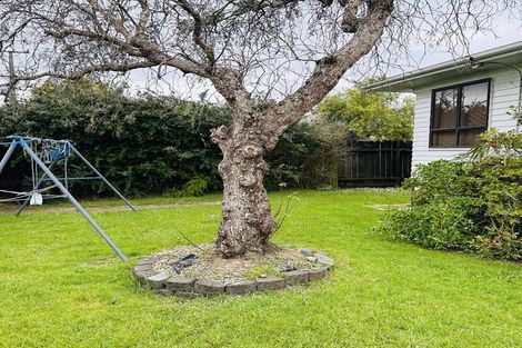 Photo of property in 54 Tiraumea Drive, Pakuranga, Auckland, 2010