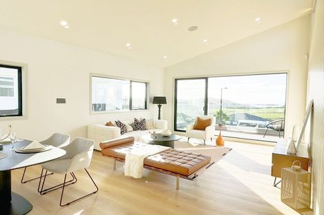 Photo of property in 62 Matangi View Drive, Orewa, 0931