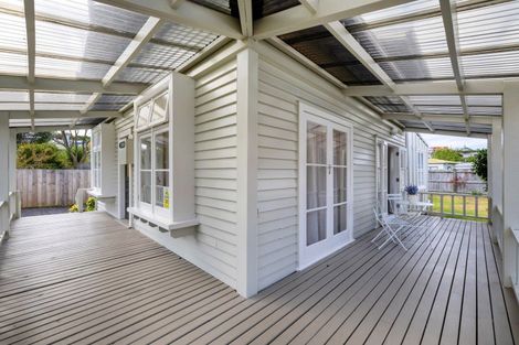 Photo of property in 12a Bankart Street, Raglan, 3225