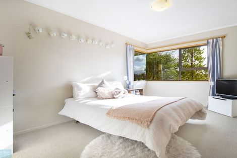 Photo of property in 12 Doon Grove, Papakowhai, Porirua, 5024