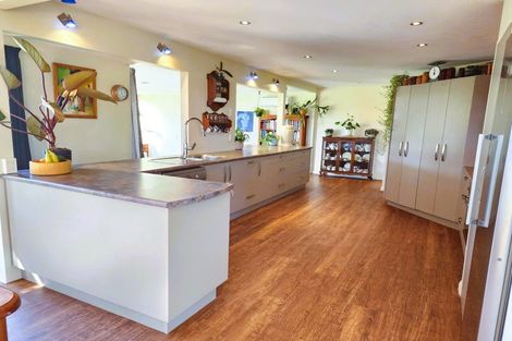 Photo of property in 43 Victoria Road, Westport, 7892