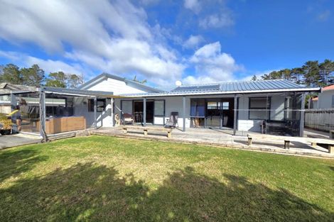 Photo of property in 302 Matarangi Drive, Matarangi, Whitianga, 3592