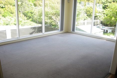 Photo of property in 18 Holly Grove, Maungaraki, Lower Hutt, 5010