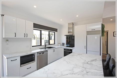 Photo of property in 6 Dustin Street, Foxton Beach, Foxton, 4815