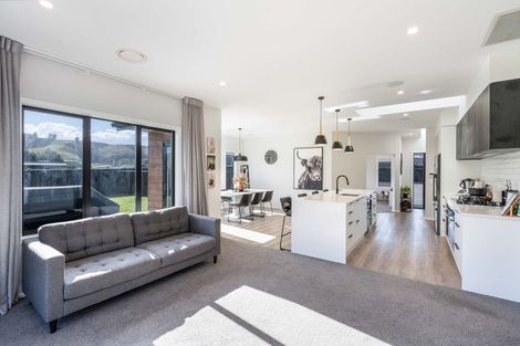 Photo of property in 8 Buckeye Grove, Outram, 9019