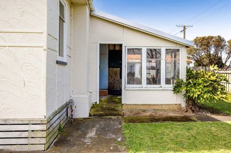 Photo of property in 21 Kapuni Street, Manaia, 4612