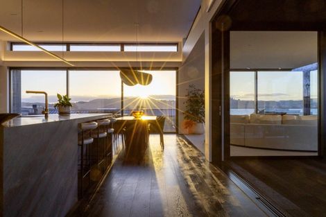 Photo of property in 35 Pukenamu Road, Rainbow Point, Taupo, 3330