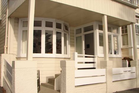 Photo of property in 242 Oriental Parade, Oriental Bay, Wellington, 6011