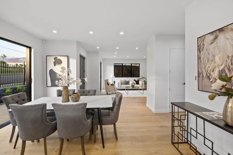 Photo of property in 41a Sunnynook Road, Forrest Hill, Auckland, 0620