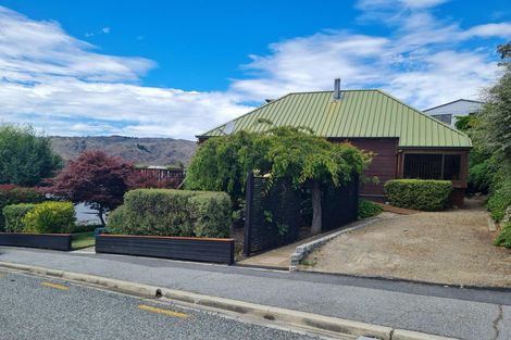 Photo of property in 1 Craig Place, Bridge Hill, Alexandra, 9320