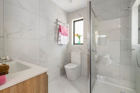 Photo of property in 42 Clara Road, Silverdale, 0932