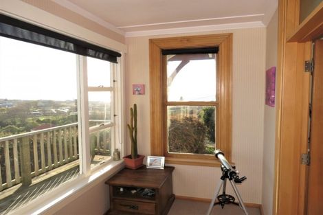 Photo of property in 12 Hull Street, South Hill, Oamaru, 9400