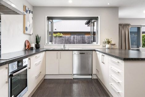 Photo of property in 15 Graycliffe Street, Halswell, Christchurch, 8025