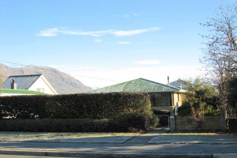 Photo of property in 125 Upton Street, Wanaka, 9305