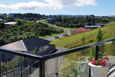 Photo of property in 121 Cashmere Drive, Fitzherbert, Palmerston North, 4410