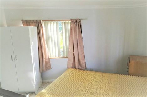 Photo of property in 18 Cheryl Place, Hillcrest, Auckland, 0627