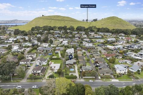 Photo of property in 97 Wallace Road, Mangere Bridge, Auckland, 2022