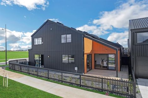 Photo of property in 61 Maungakaraka Road, Karaka, 2580